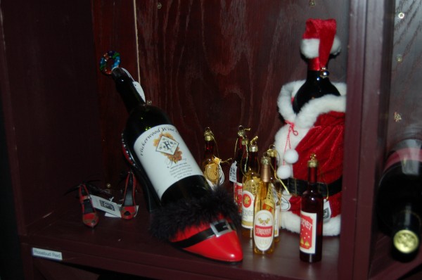 055 bottle of wine, wine gifts, wine santa
